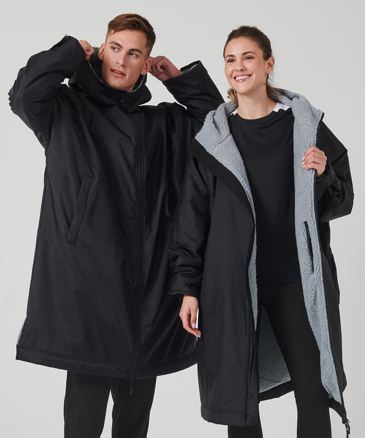 LV690 - Ultimate Team Robe